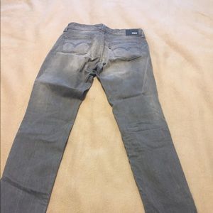Levi’s Demi Curve skinny jeans washed gray size 27